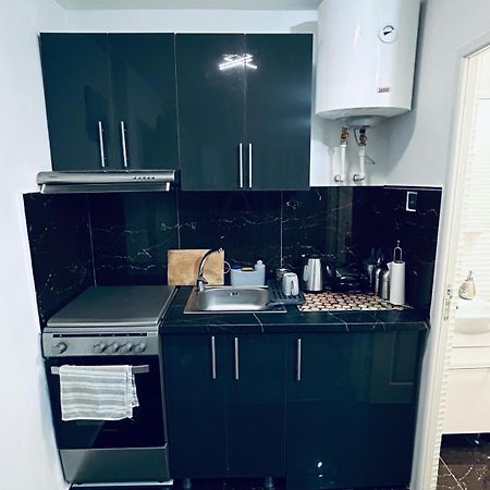 Amazing 1 Bed Flat Apartment Крайова Екстериор снимка